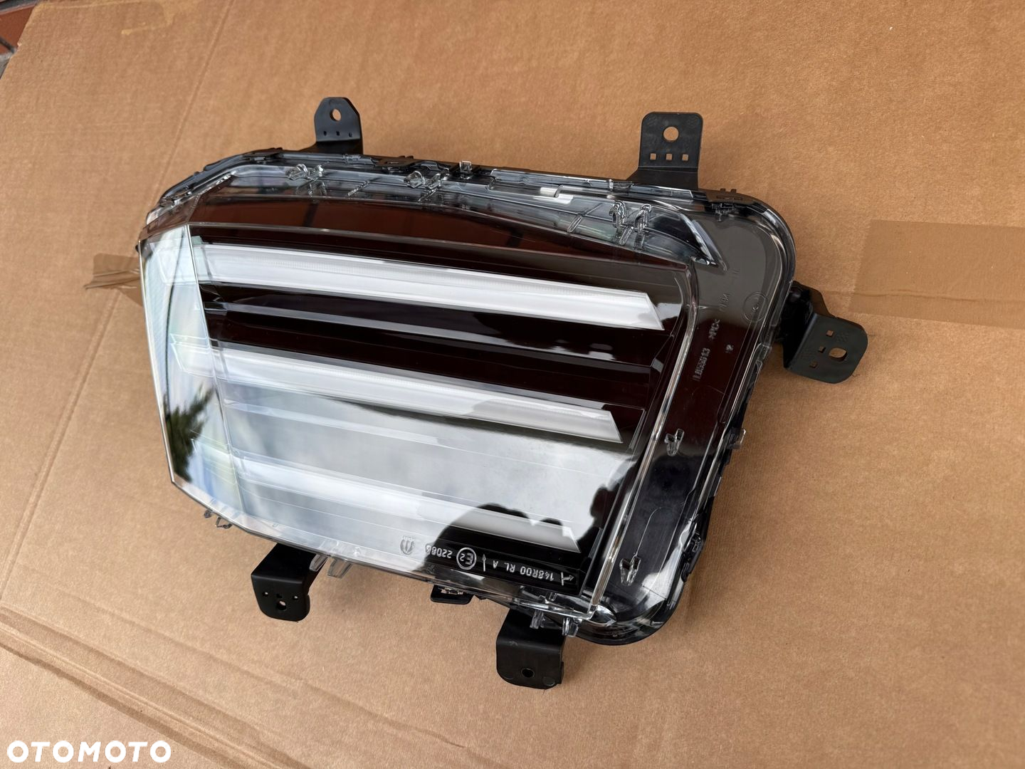 Peugeot e-208 e-2008 II lift 2023- led drl lewy ladny demontaz - 4