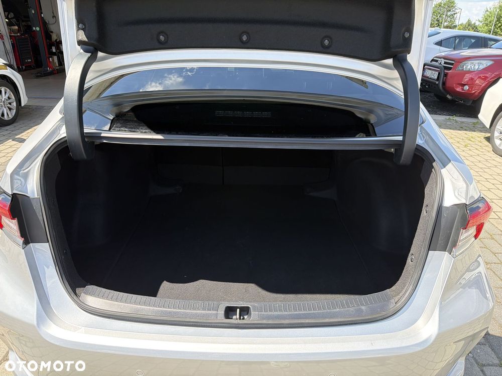 Toyota Corolla 1.8 Hybrid Comfort - 11