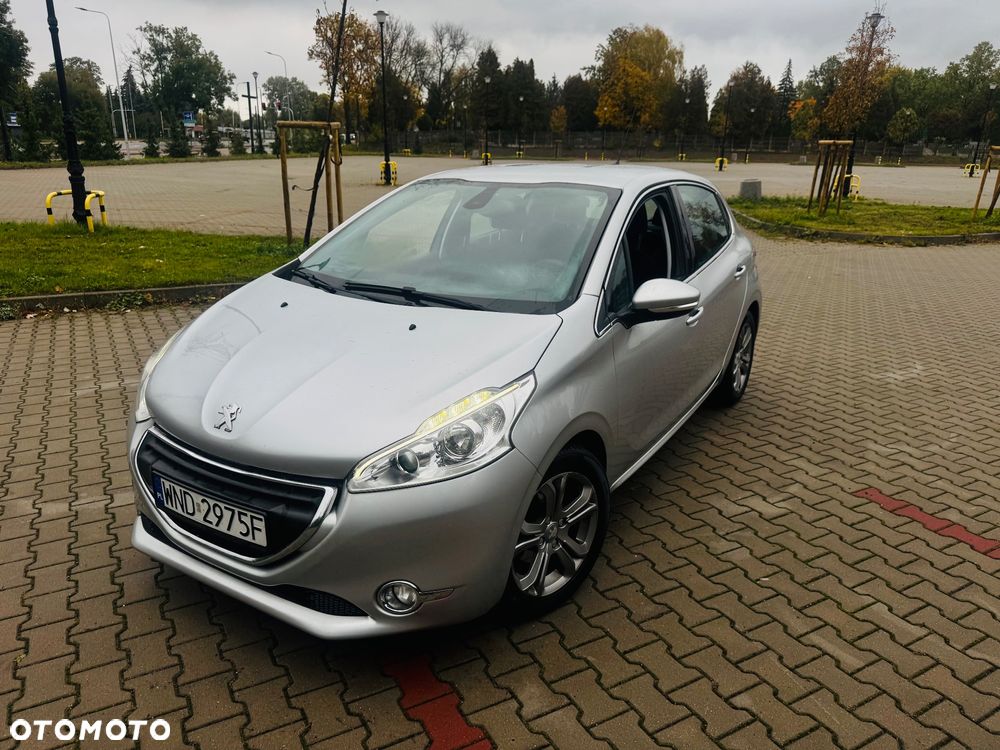 Peugeot 208 1.6 VTi Allure - 5