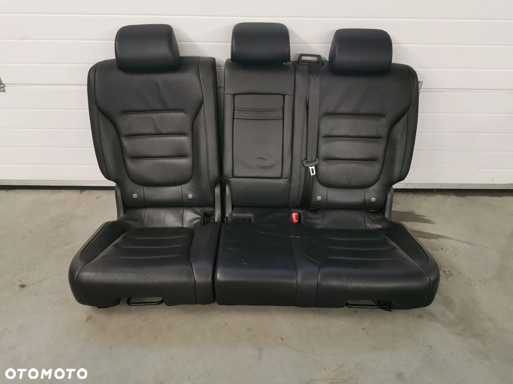 VW TOUAREG II 7P 10-18R KANAPA FOTELE TYL KOMPLET SKÓRA CZARNA - 1