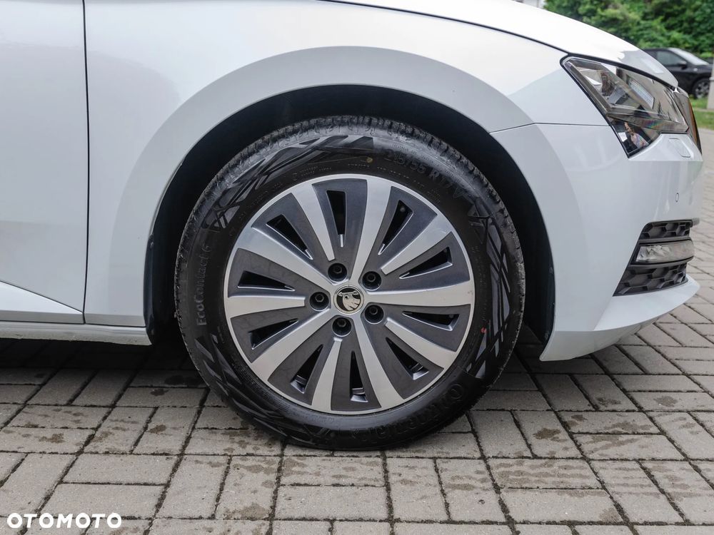 Skoda Superb 1.5 TSI Ambition DSG - 6