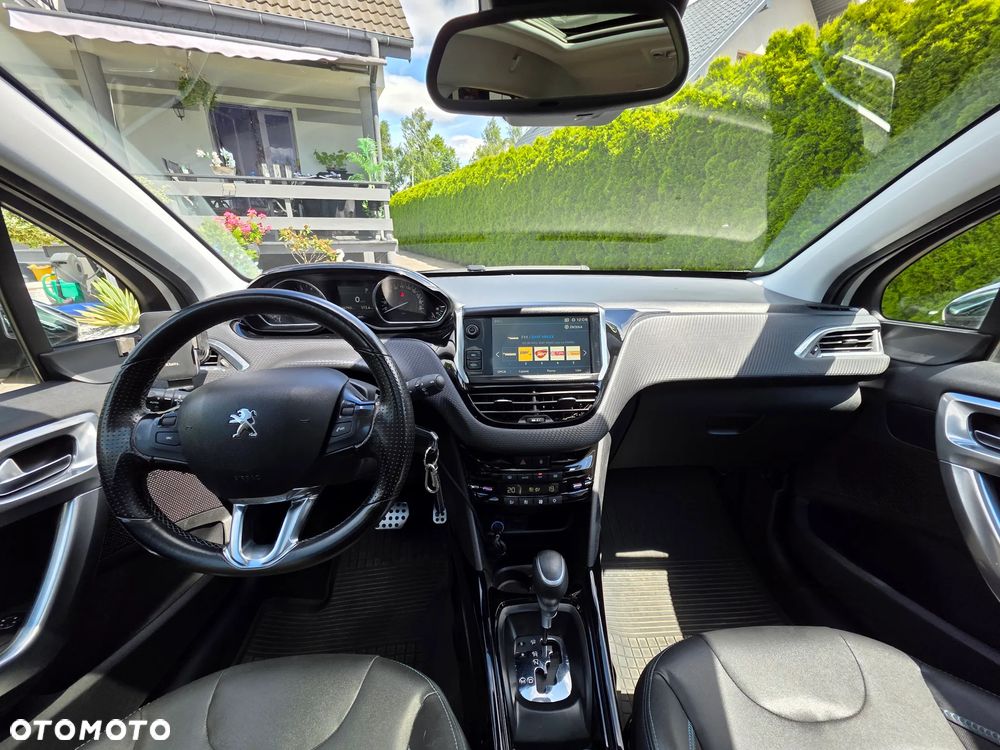 Peugeot 2008 1.2 Pure Tech Crossway S&S EAT6 - 27