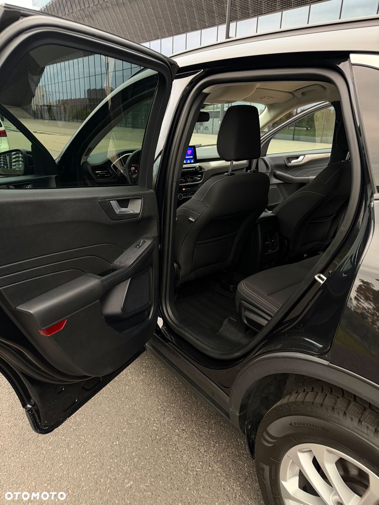 Ford Kuga - 21