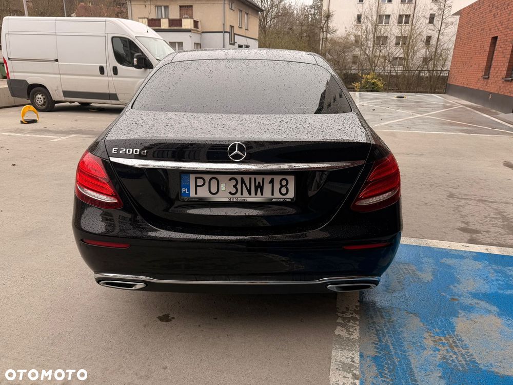 Mercedes-Benz Klasa E - 4