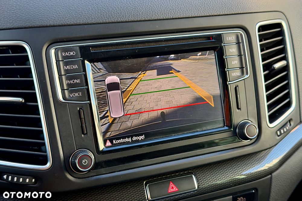 Volkswagen Sharan 2.0 TDI BMT 4Mot Highline DSG - 17