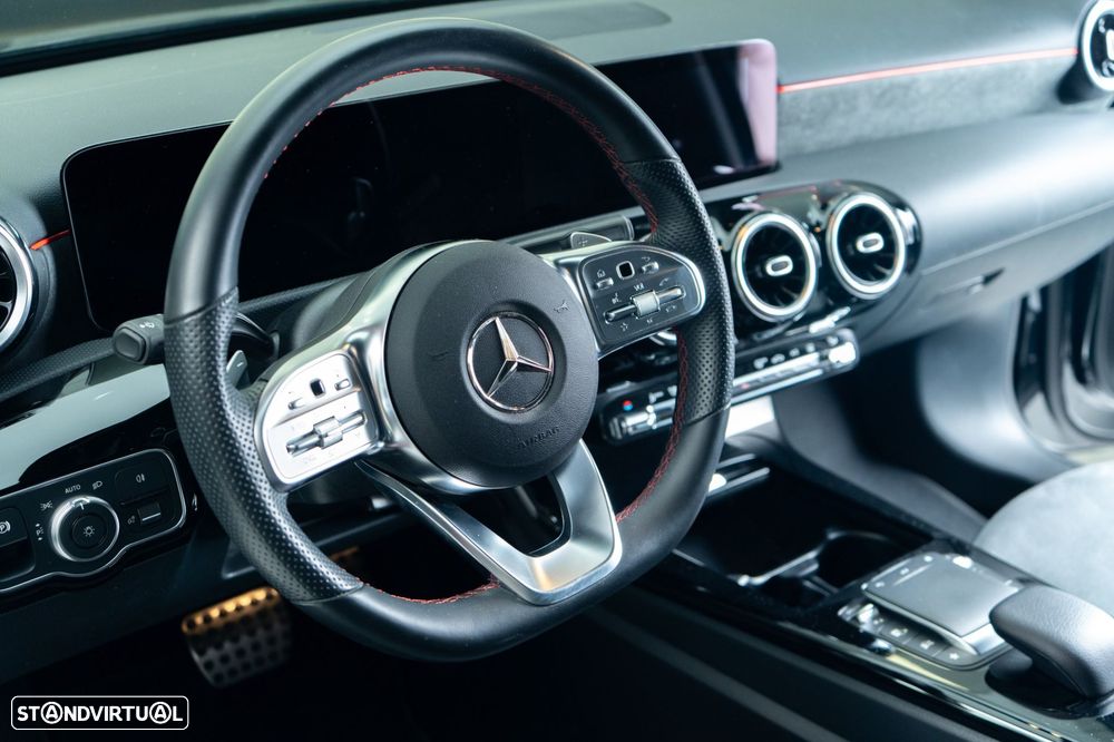 Mercedes-Benz A 250 e 8G-DCT AMG Line - 8