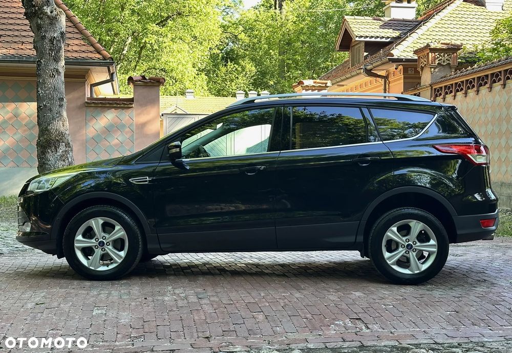 Ford Kuga 1.6 EcoBoost 2x4 Titanium - 24