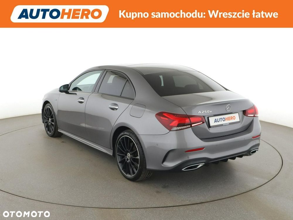 Mercedes-Benz Klasa A 250 e 8G-DCT AMG Line - 5