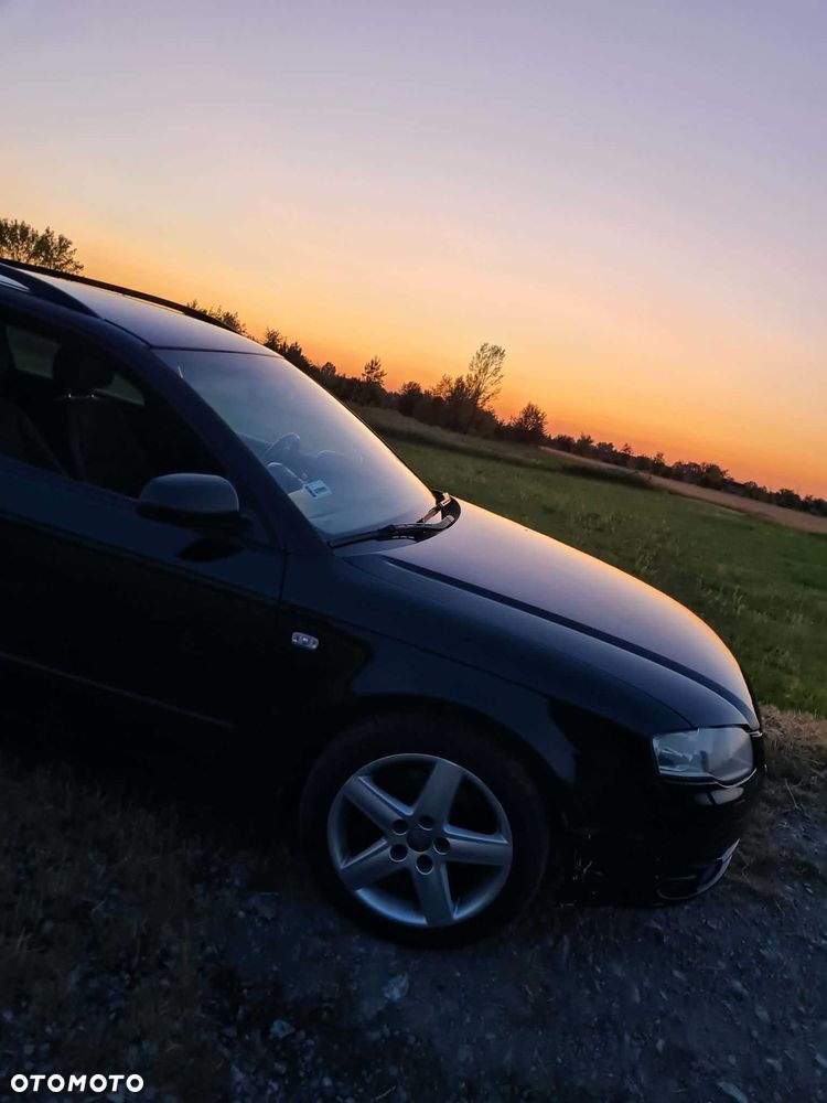 Audi A4 Avant - 1