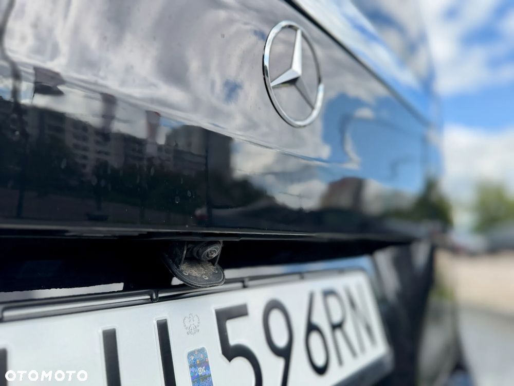 Mercedes-Benz Klasa V 300 d 4-Matic Avantgarde 9G-Tronic (d³ugi) - 15