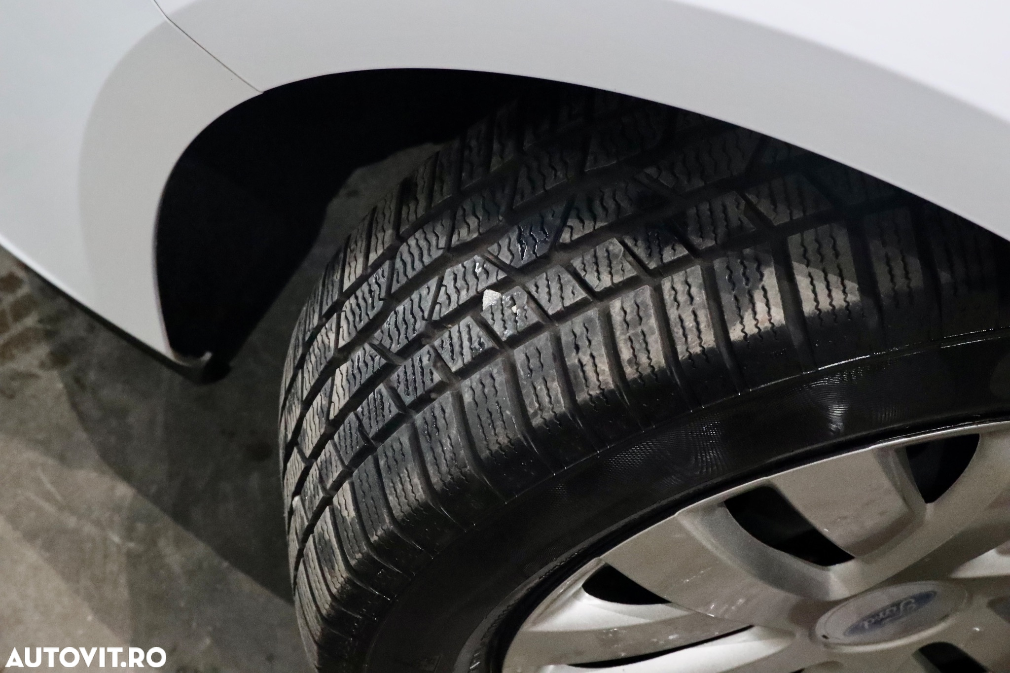 Ford Focus 1.5 EcoBlue Start-Stopp-System TITANIUM - 32
