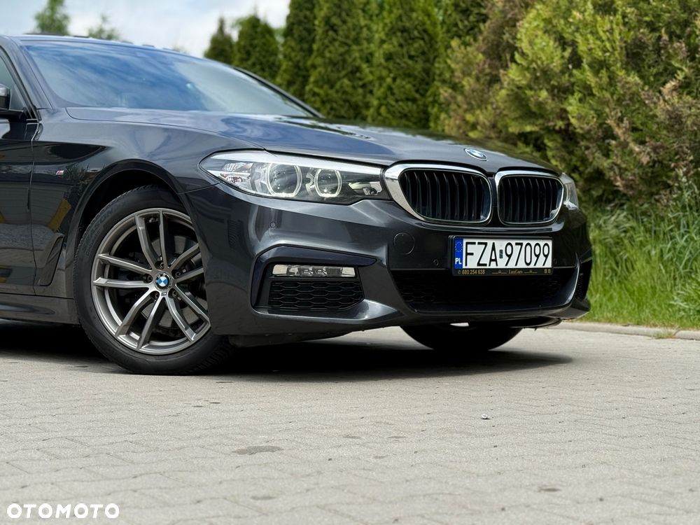 BMW Seria 5 520d M Sport - 11