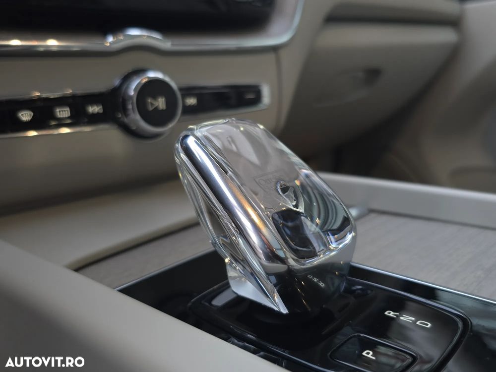 Volvo XC 60 Recharge T8 Twin Engine eAWD Inscription - 29