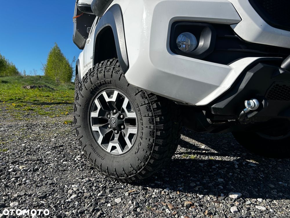 Toyota Tacoma - 3