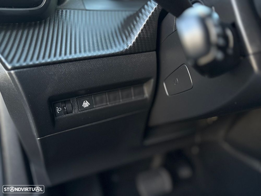 Peugeot e-2008 50 kWh Allure Pack - 36