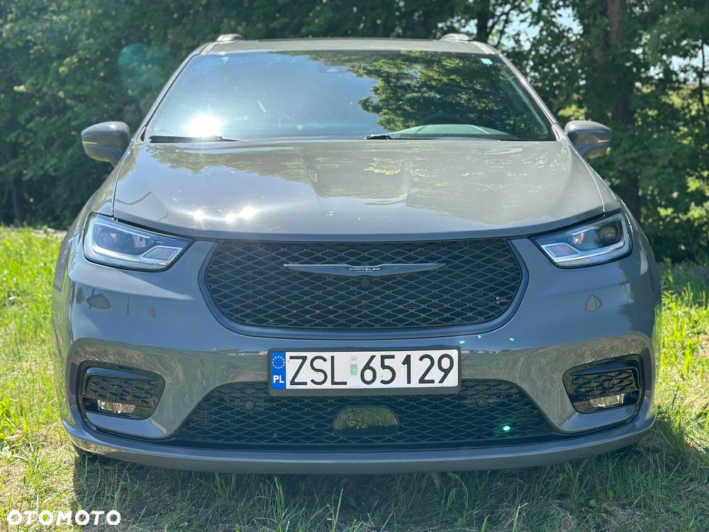 Chrysler Pacifica - 3