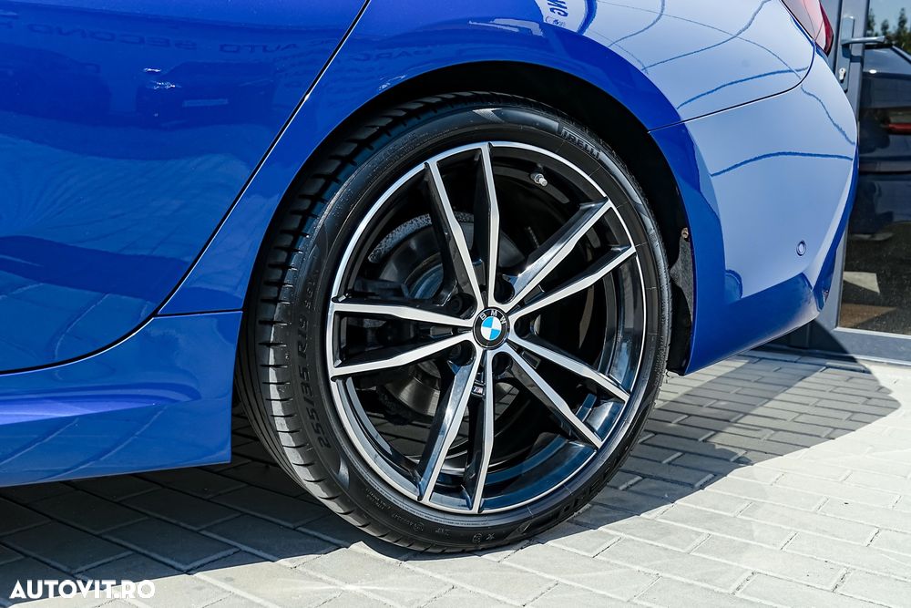 BMW Seria 3 320d Aut. M Sport - 22