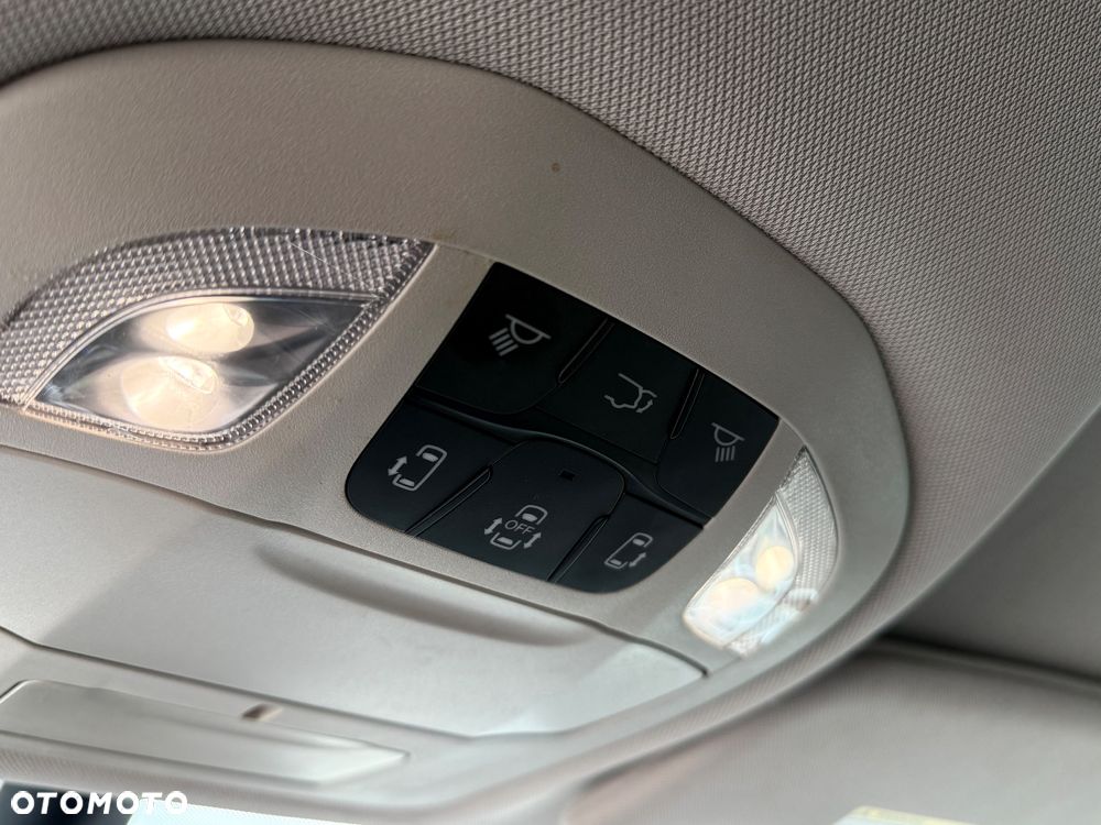 Chrysler Pacifica - 25