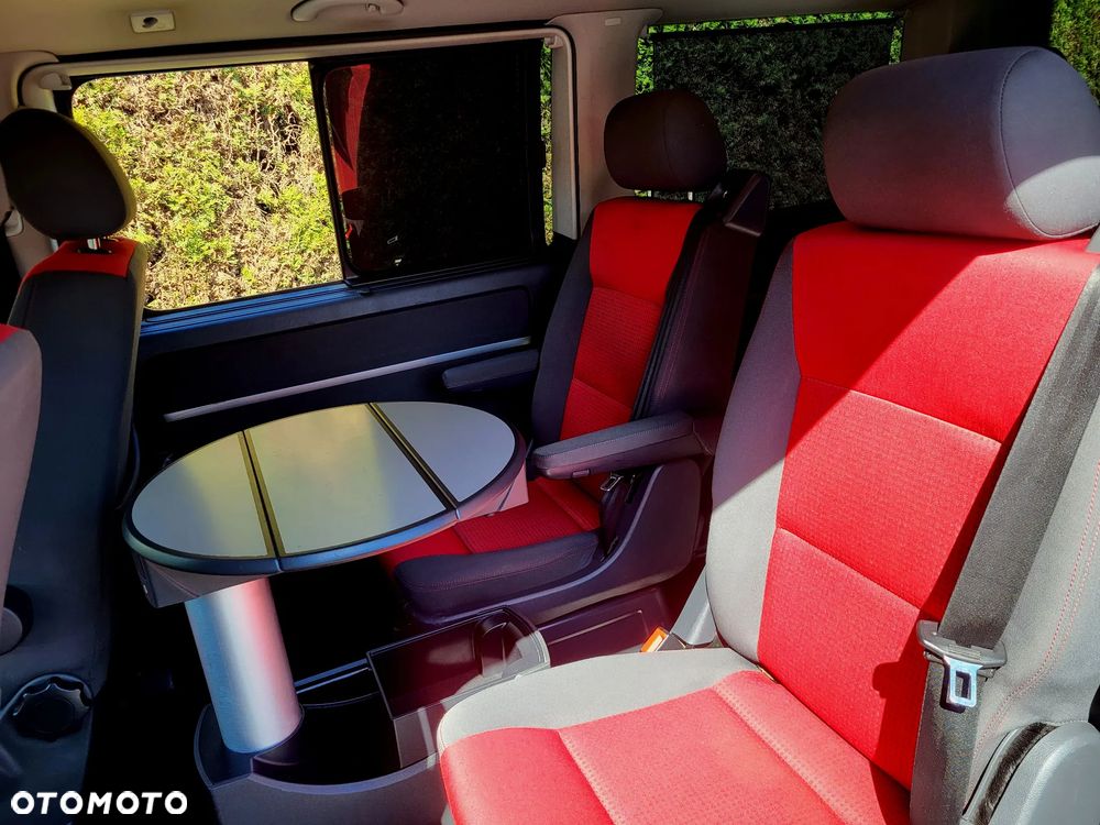 Volkswagen Multivan - 20