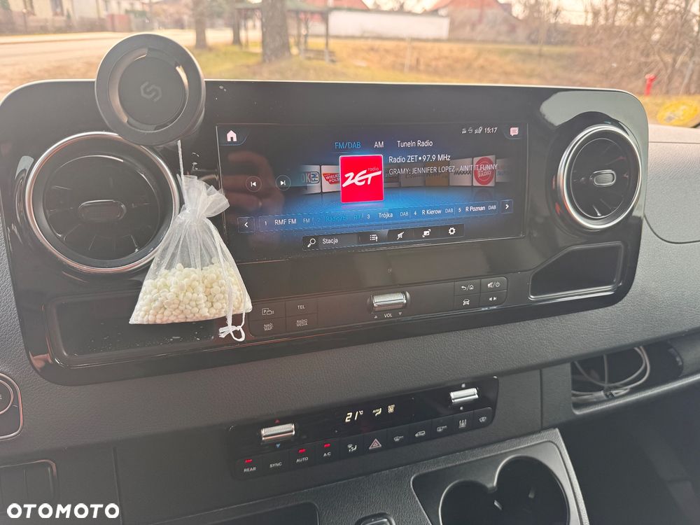 Mercedes-Benz Sprinter - 28