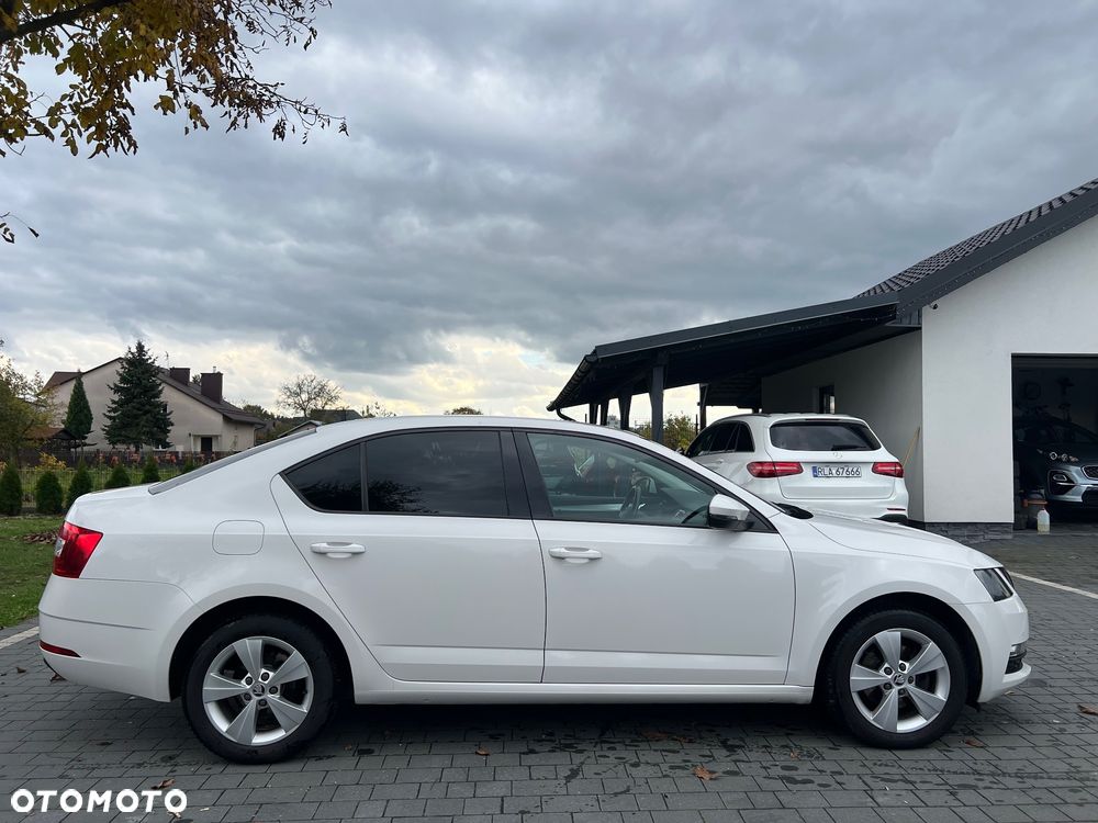 Skoda Octavia 1.4 TSI Style DSG - 6