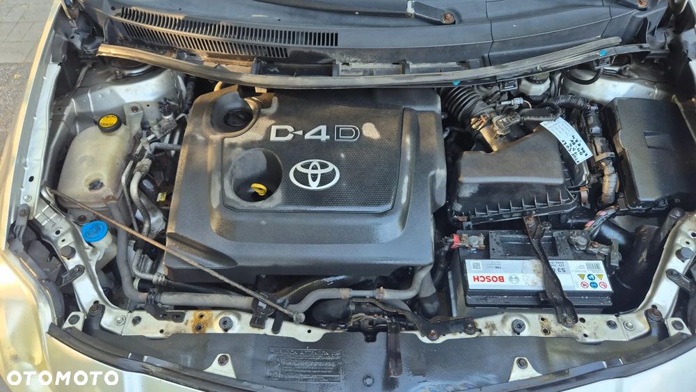 Toyota Auris 1.4 D-4D Luna - 5