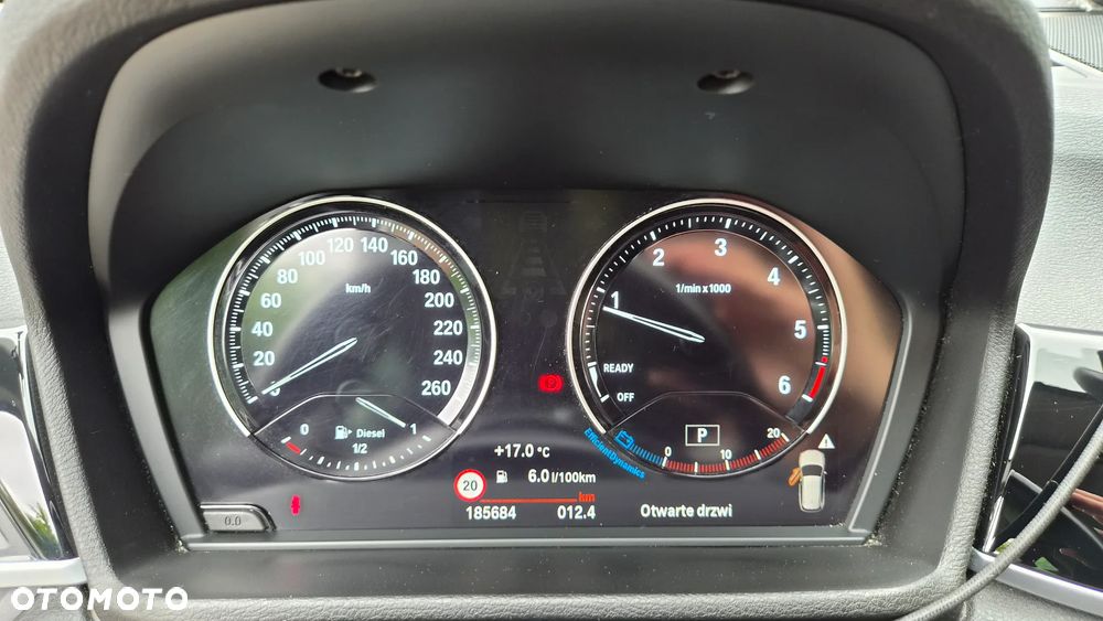BMW X1 xDrive18d - 13