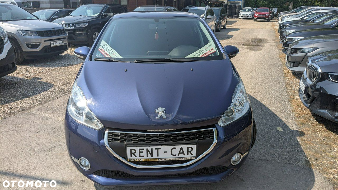 Peugeot 208 - 11