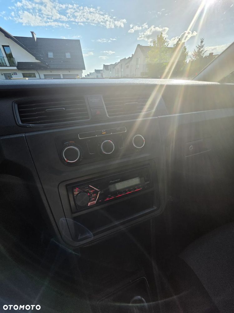 Volkswagen Caddy - 16