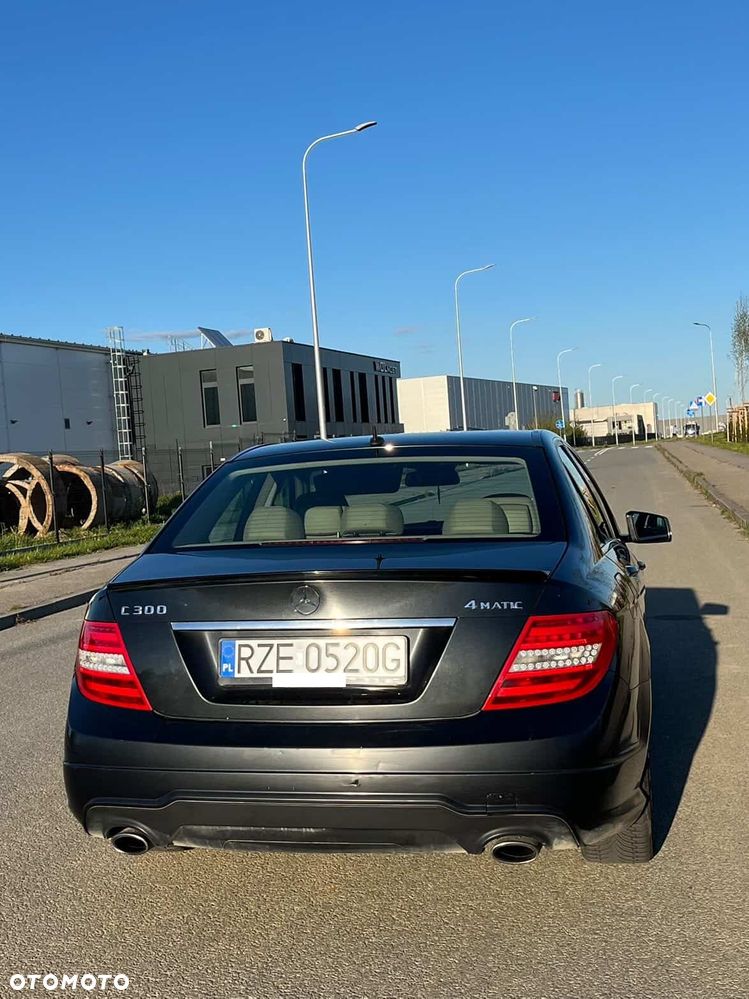 Mercedes-Benz Klasa C 350 (BlueEFFICIENCY) 7G-TRONIC Avantgarde - 5
