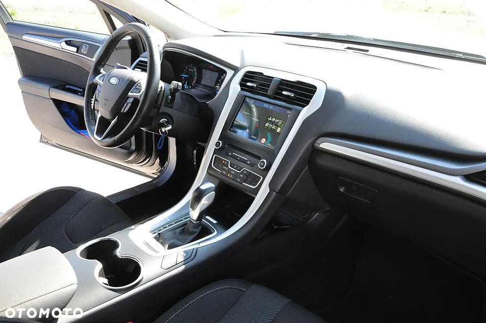 Ford Mondeo 2.0 TDCi Trend PowerShift - 28