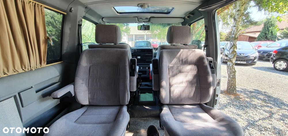 Volkswagen Transporter - 33