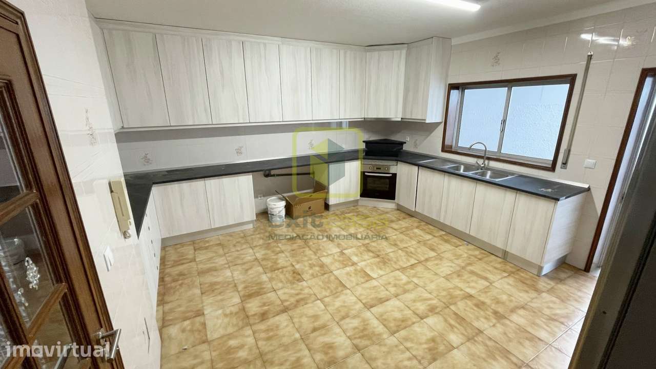 Apartamento T3 para Arrendamento - Grande imagem: 3/18
