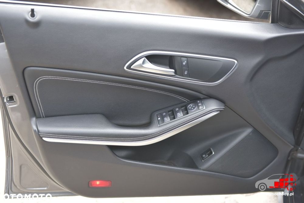 Mercedes-Benz CLA - 16