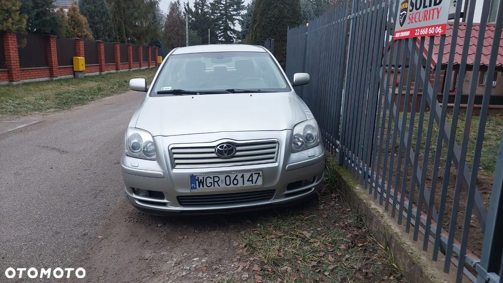 Toyota Avensis 2.0 VVT-i Sol - 5