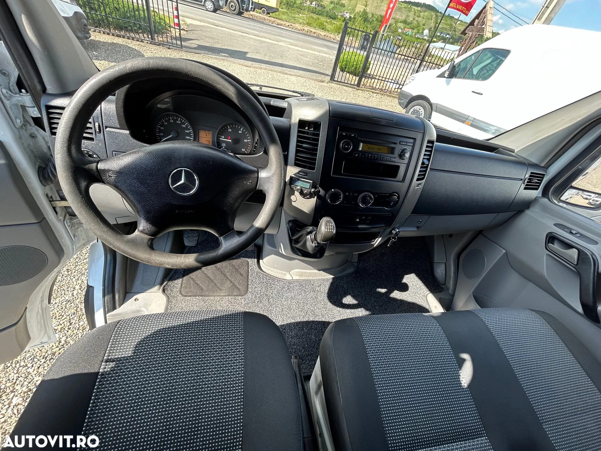 Mercedes-Benz Sprinter 313 - 10