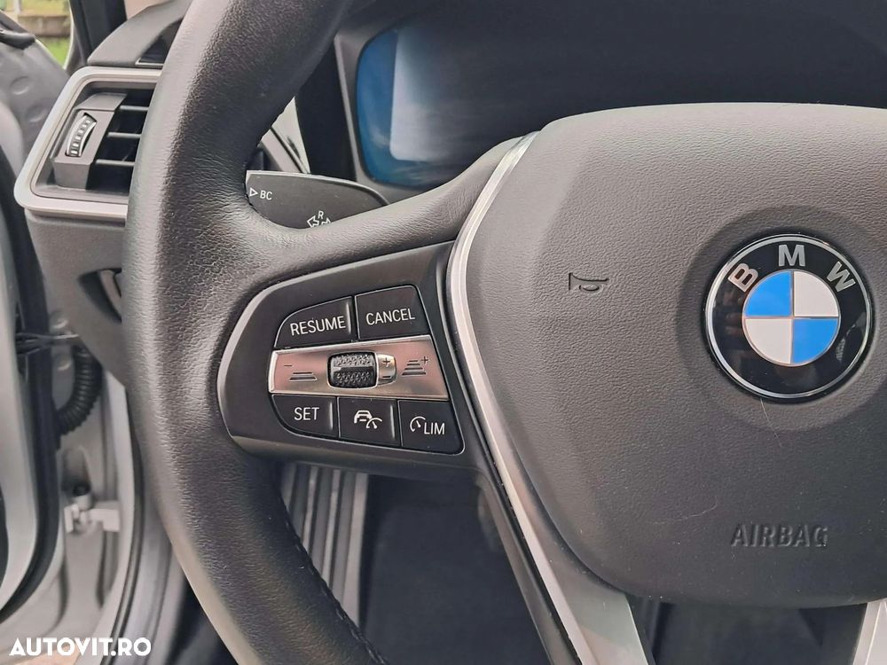 BMW Seria 3 330e Aut. Advantage - 19