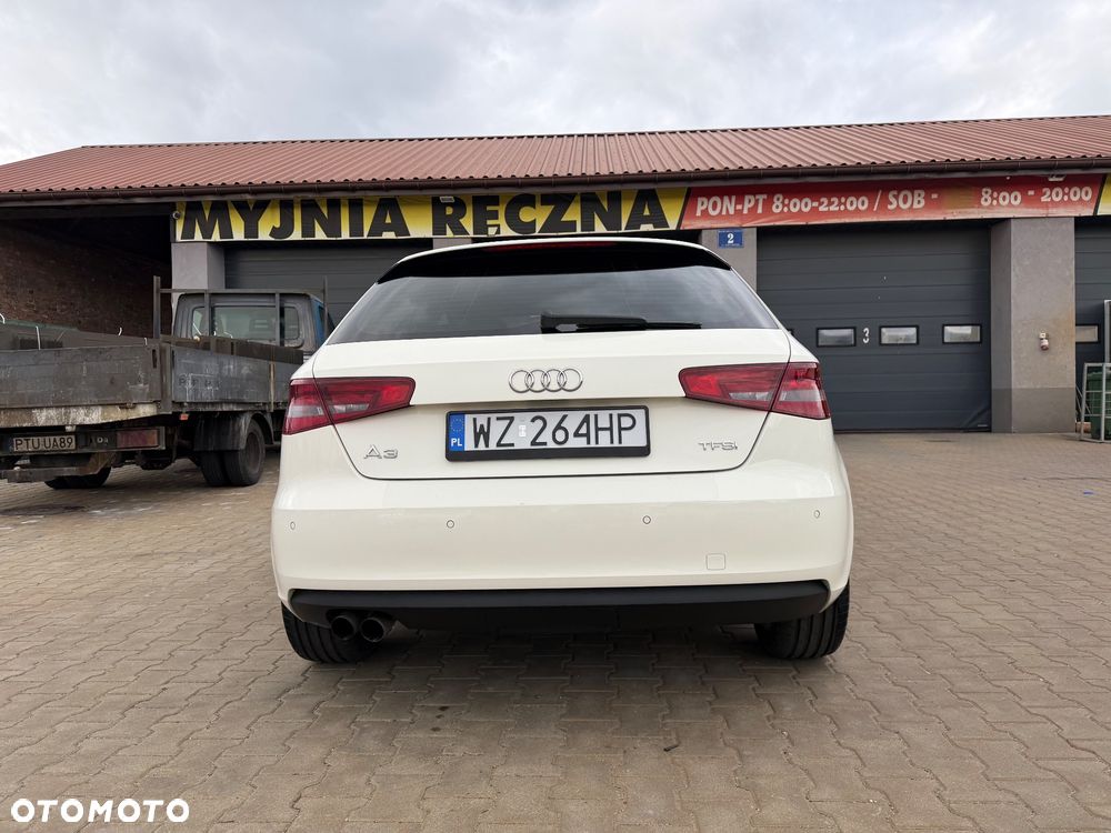 Audi A3 3-drzwiowe 1.8 TFSI Ambition S tronic - 2