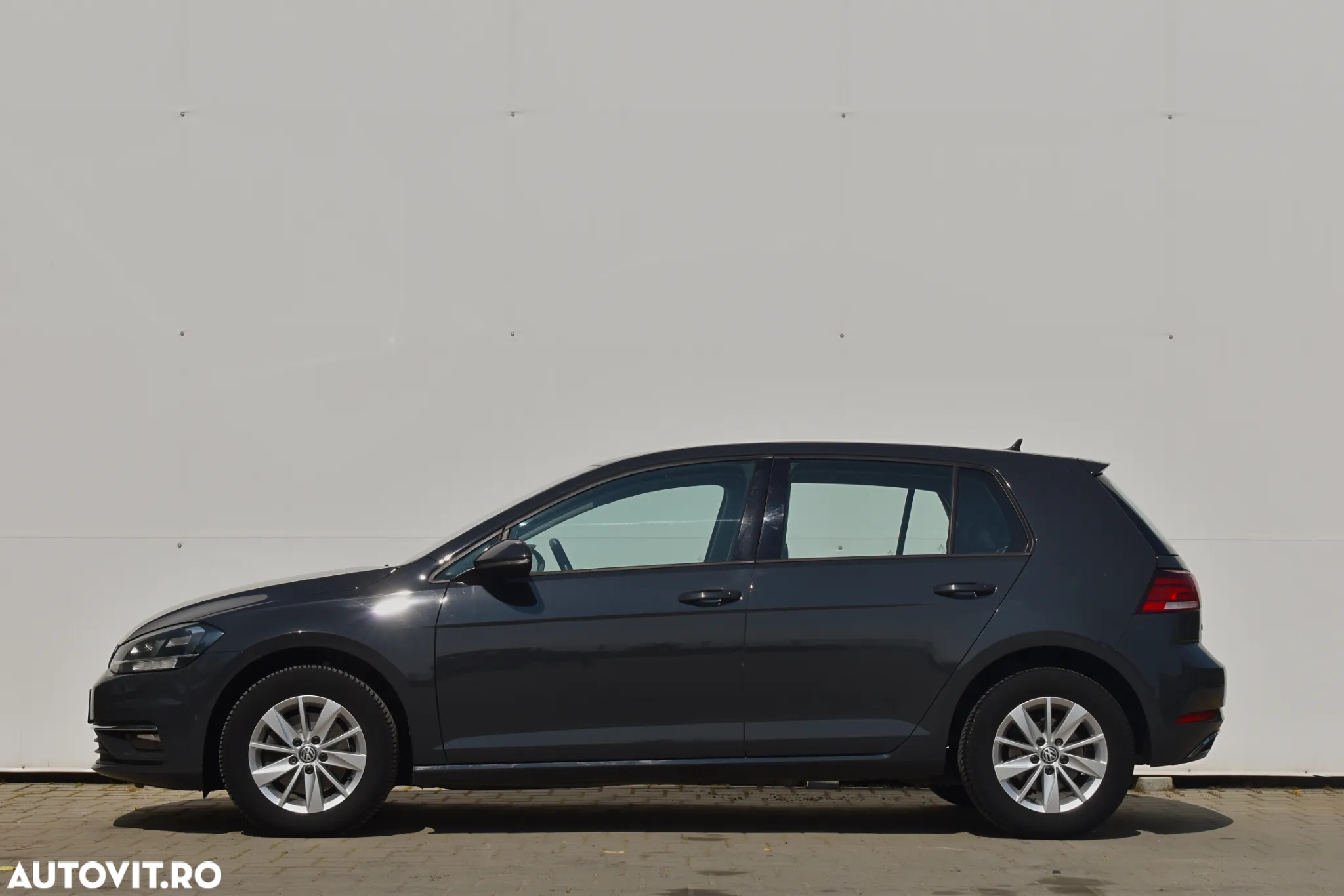 Volkswagen Golf 1.6 TDI Comfortline - 12