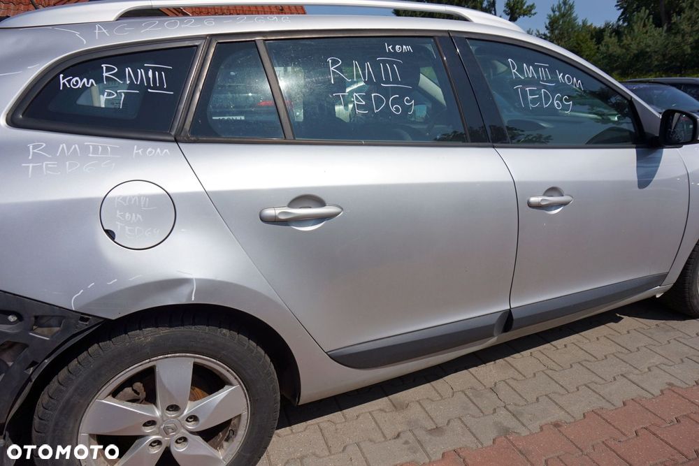 DRZWI TYLNE PRAWE MEGANE III PH2 LIFT KOMBI TED69  SREBRNY RENAULT 2010-2013 - 1
