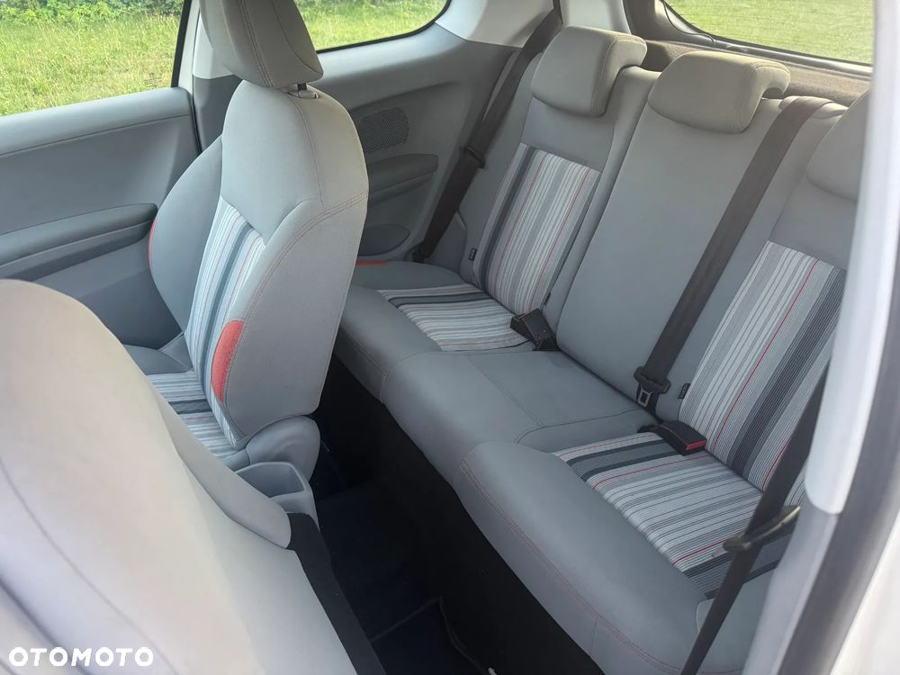 Peugeot 208 68 VTI Active - 11