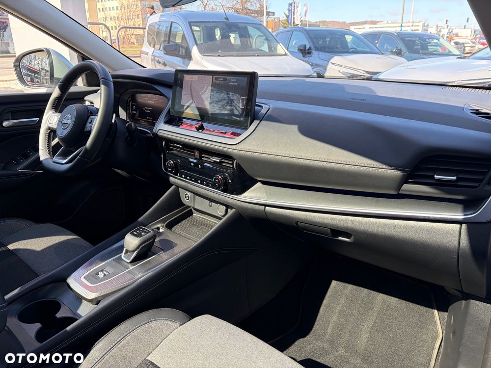 Nissan Qashqai 1.3 DIG-T MHEV N-Connecta Xtronic - 11