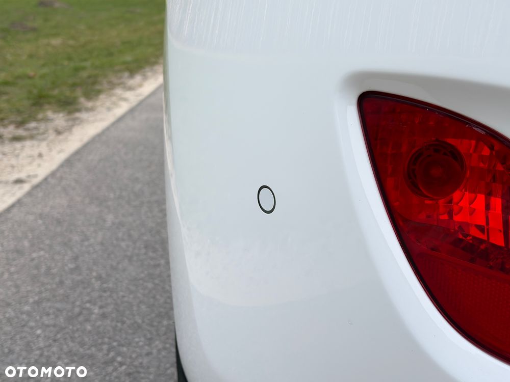 Hyundai i30 blue 1.4 Style - 17