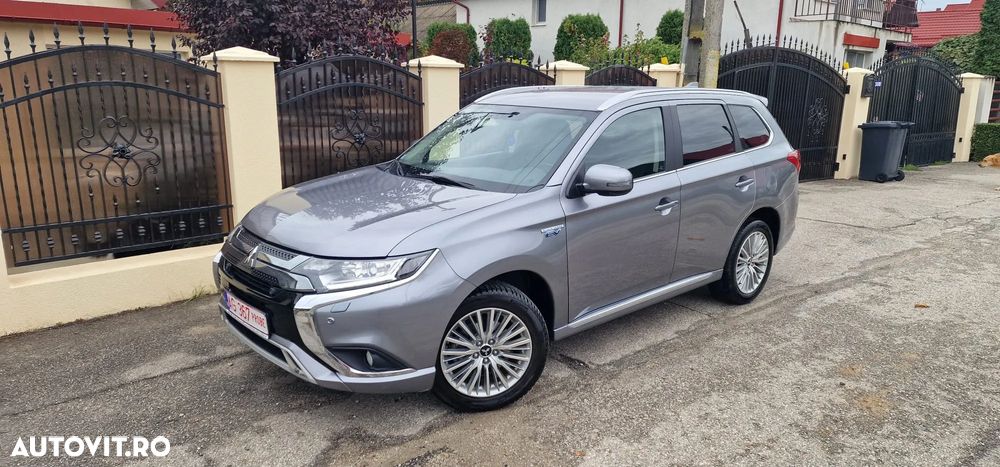 Mitsubishi Outlander 2.4 4WD Plug-In Hybrid Diamant - 33