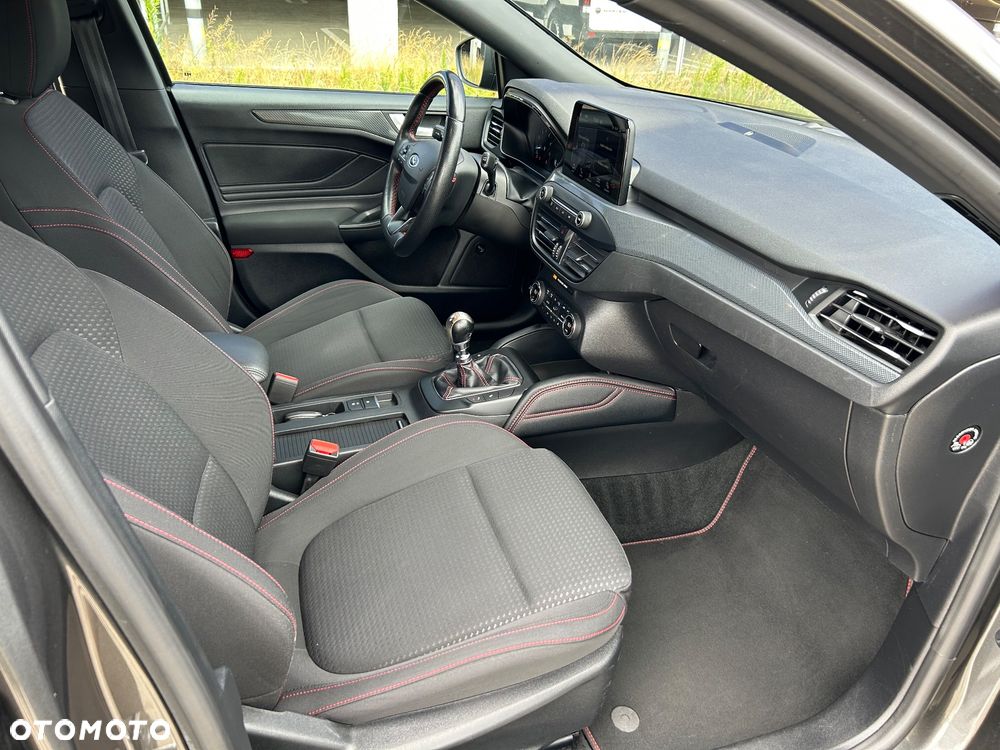 Ford Focus 1.0 EcoBoost ST-Line - 22