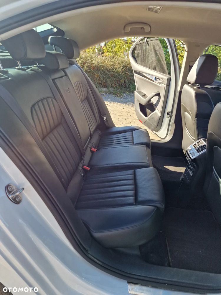 Skoda Superb 2.0 TSI L&K DSG - 18