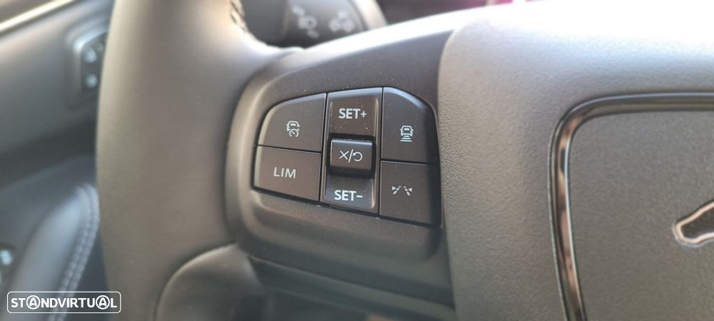 Ford Mustang Mach-E Standard - 20