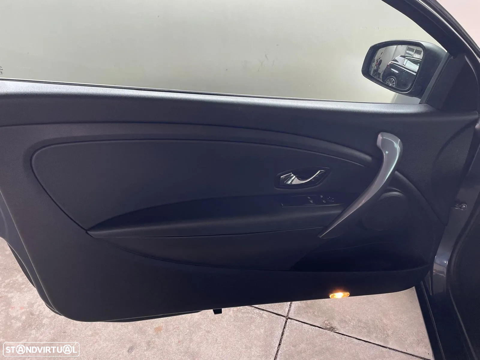 Renault Mégane Coupe ENERGY TCe 115 Start & Stop Bose Edition - 20