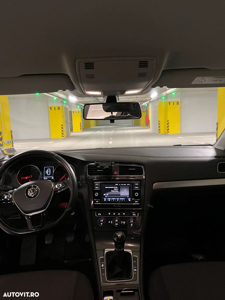 Volkswagen Golf 1.6 TDI Comfortline - 8