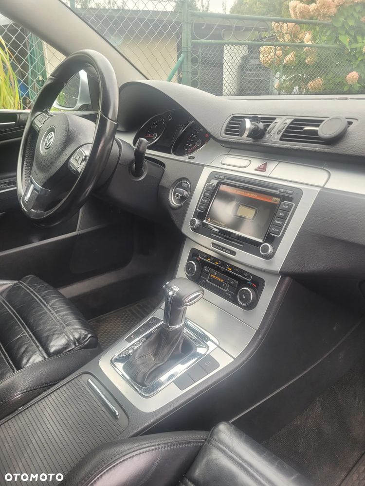 Volkswagen Passat 2.0 TDI DPF Highline DSG - 3